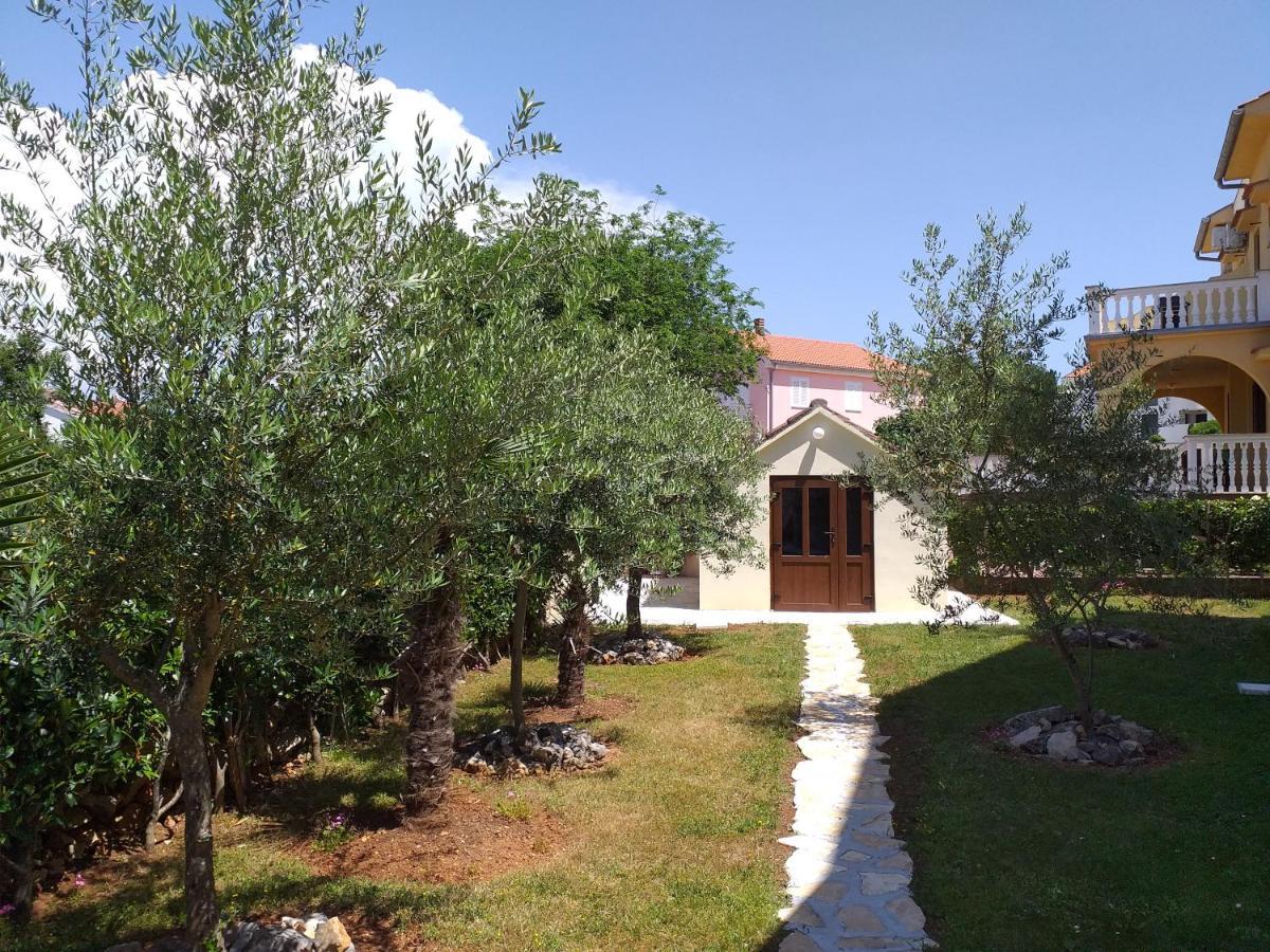 Apartments I-P Малинска Экстерьер фото