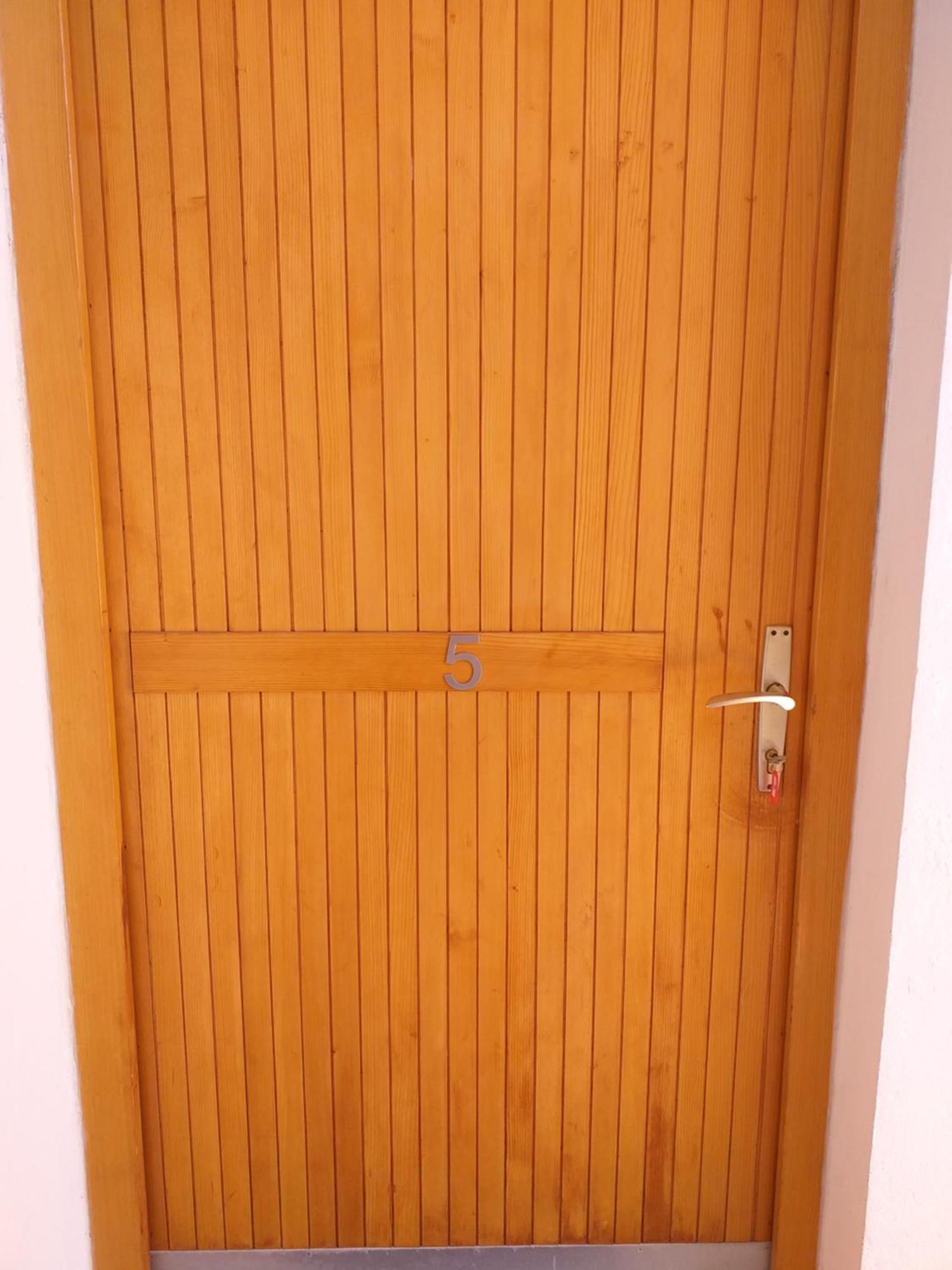 Apartments I-P Малинска Номер фото